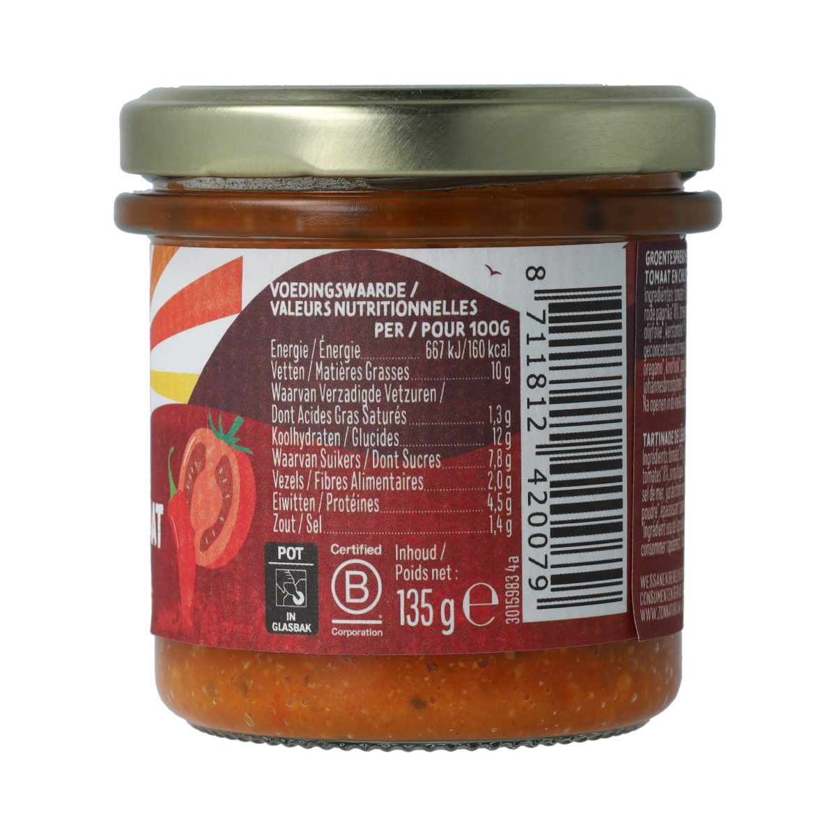 Zonnatura spicy tomato groentespread on bread, organic vegetable spread in a 135g jar with colorful ingredients visible.