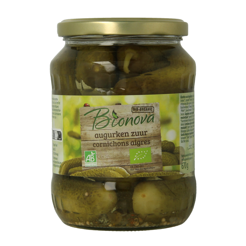 Bionova organic pickled gherkins in a 670g jar, featuring fresh, crunchy cucumbers preserved in vinegar.