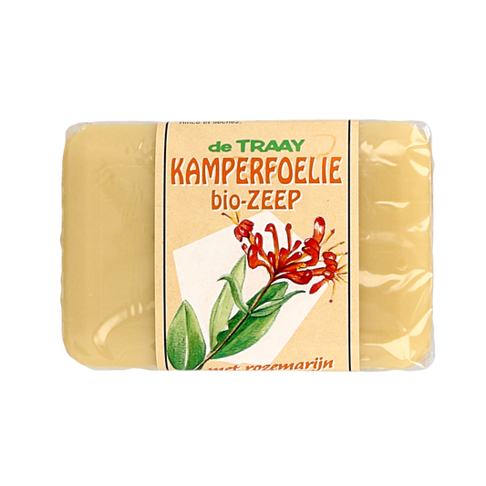 de Traay Zeep with kamperfoelie and karite bio, 250g, featuring the soap’s natural ingredients and textured surface