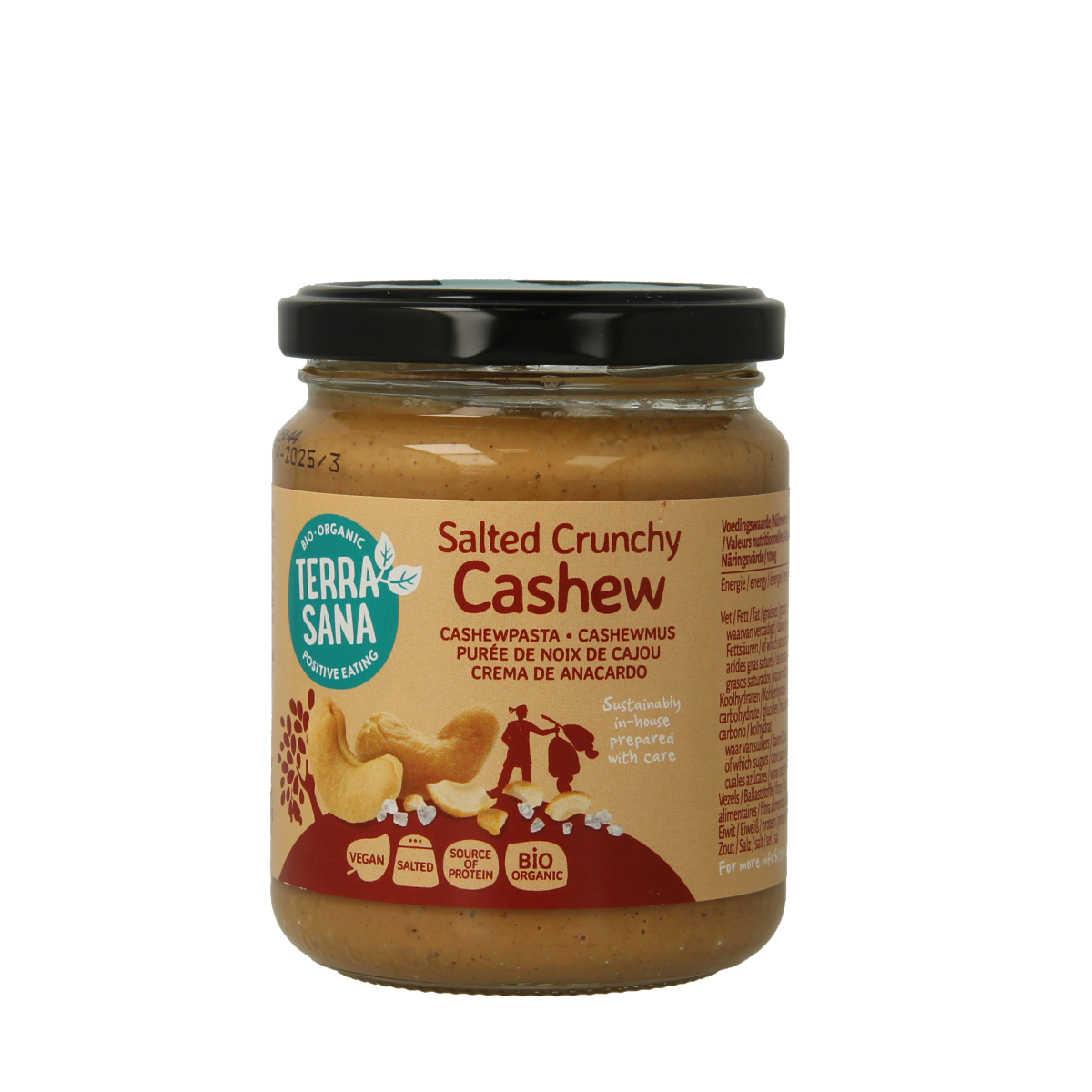 Crunchy TerraSana Cashewpasta spread with Himalayan salt on bread, organic and 250 grams.