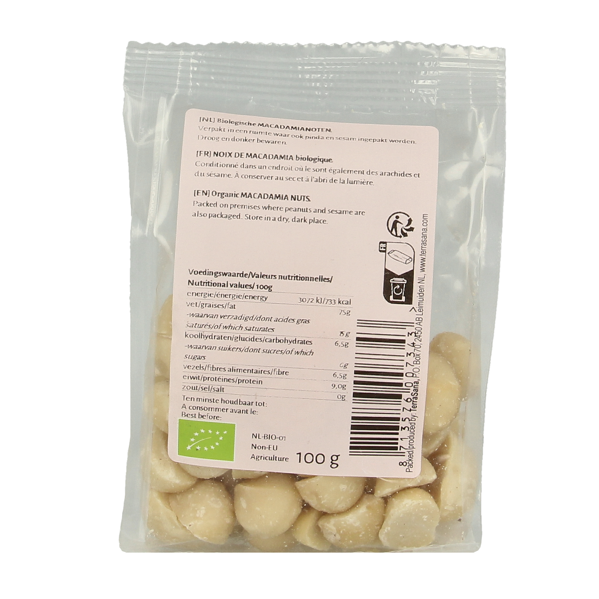 Raw TerraSana bio macadamianuts, shelled and unsalted, shown in a close-up image on a neutral background.