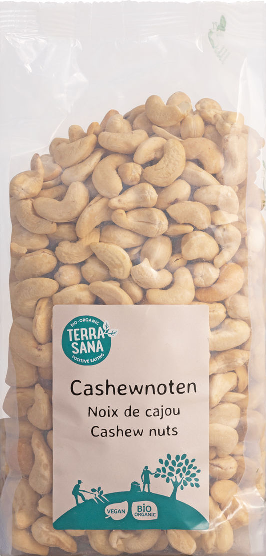 Raw organic cashew nuts by TerraSana, unsalted and roasted without salt, shown in a 750 gram package.