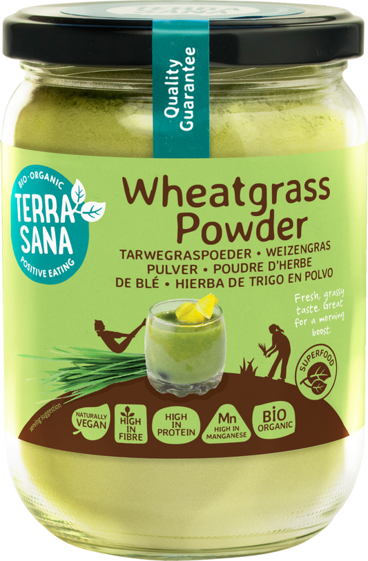 TerraSana Raw tarwegras poeder in glas, bio superfood, 130 gram jar with green wheatgrass powder inside.