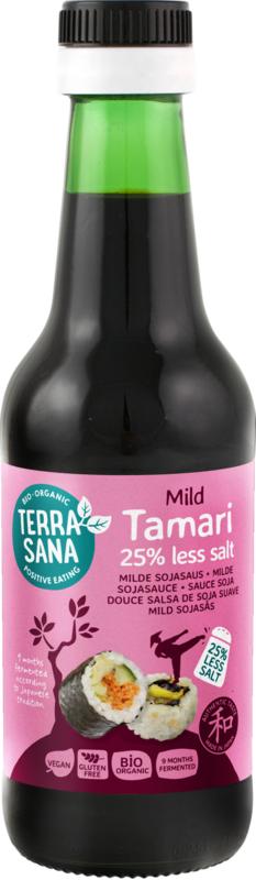 Bottle of TerraSana Tamari soy sauce with 25% less salt, organic in a 250ml glass bottle, labeled asSauzen en Smaakmakers.