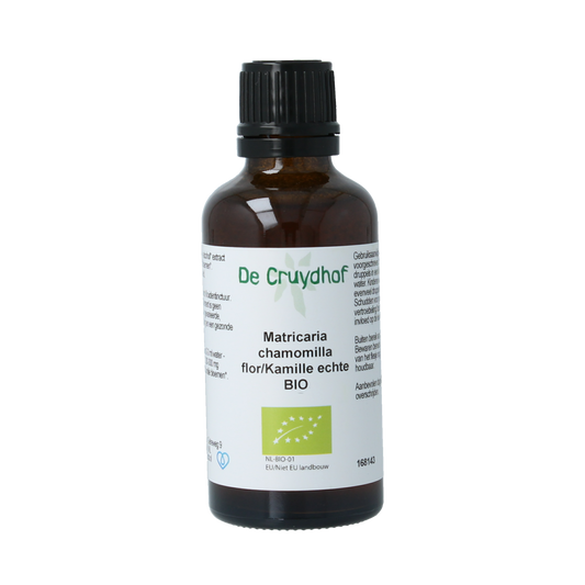 Cruydhof Matricaria chamomilla herbal tincture in 50ml bottle, featuring chamomile flowers and herbal ingredients.