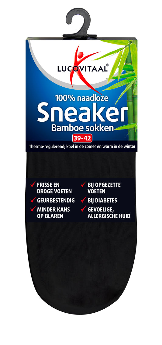 Lucovitaal black bamboo sneakersocks for men in size 39-42, soft and breathable sock pair with comfortable fit.