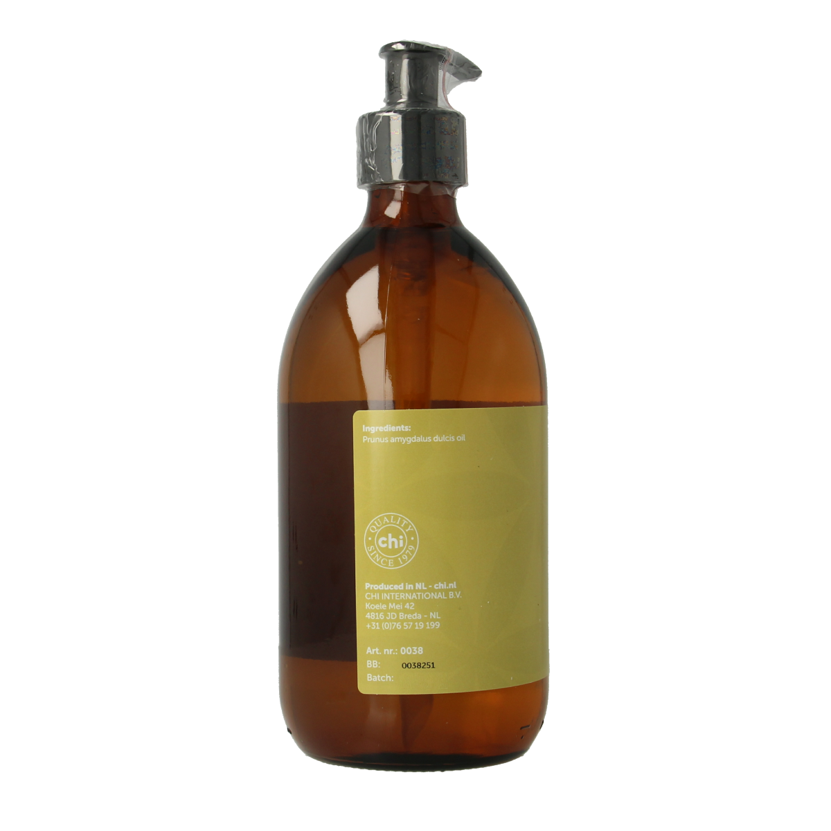 Chi Amandel olie 500ml bottle, natural almond body oil for skin care, with a clear label and pump dispenser.
