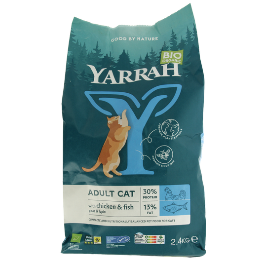 Yarrah adult cat food with fish and chicken, organic, 2400 grams, natural pet nutrition for healthy cats.