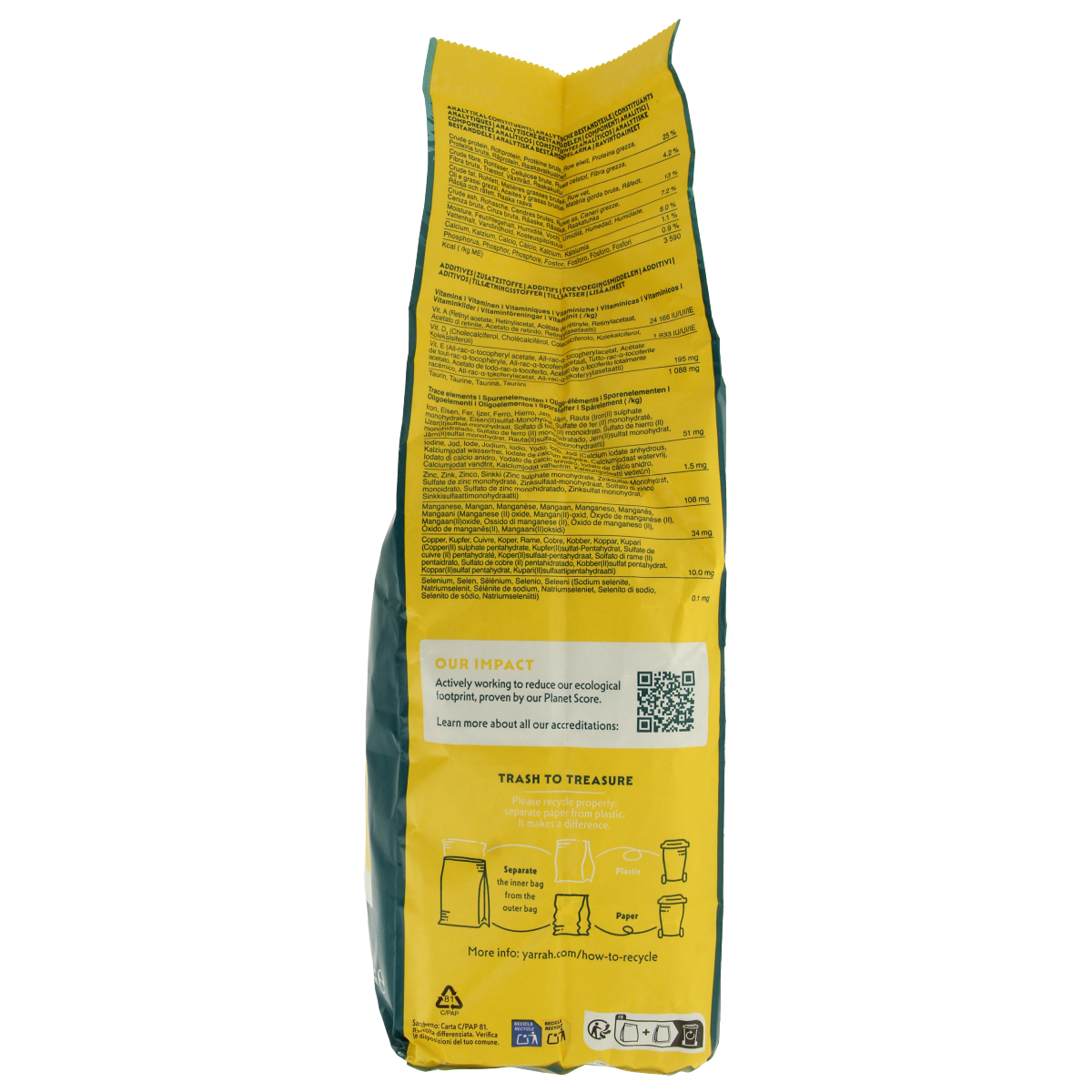 Yarrah Adult organic chicken dog food in 2000g bag, natural bio MSC certified pet food for adult dogs.