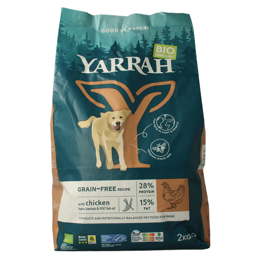 Yarrah grain-free organic dog food in 2000g package, natural pet nutrition for healthy dogs.