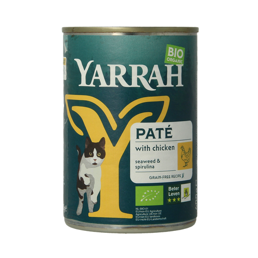 Yarrah organic chicken pâté cat food in 400g can, showing a close-up of the cat food with a smooth, creamy texture.