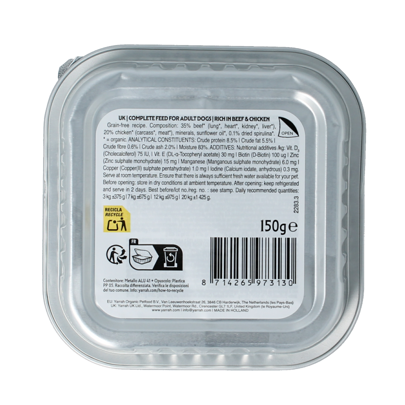 Yarrah organic dog food pate with beef and chicken in 150g can, showing the packaging and product label.