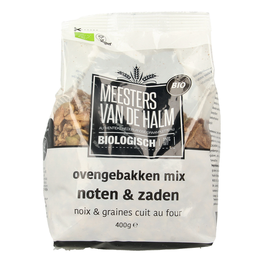 De Halm bio ovengebakken noten en zaden ontbijtgranen, 400g, with mixed nuts and seeds in a clear bowl.
