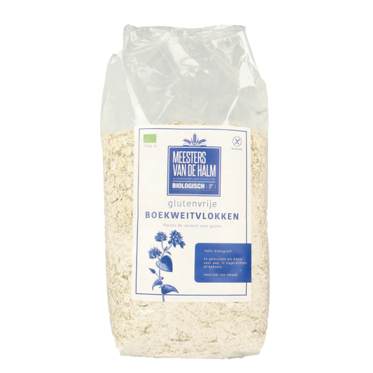 De Halm glutenvrije boekweitvlokken in 750g verpakking, organic, suitable for baking and healthy recipes.