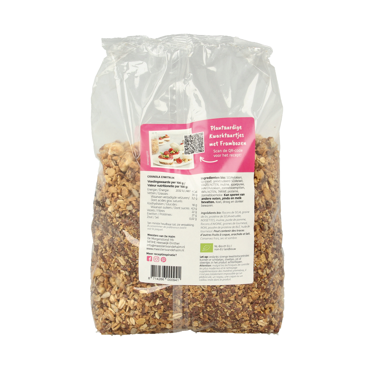 De Halm bio granola ontbijtgranen met eiwitten in een open kom, close-up van de voedzame ontbijtoptie.