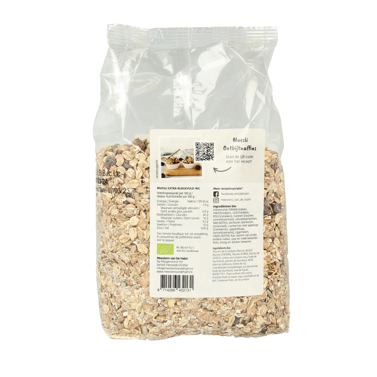 De Halm Bio Muesli extra ontbijtgranen in 1 kg package, with a close-up of the crunchy cereal mixture in a bowl.