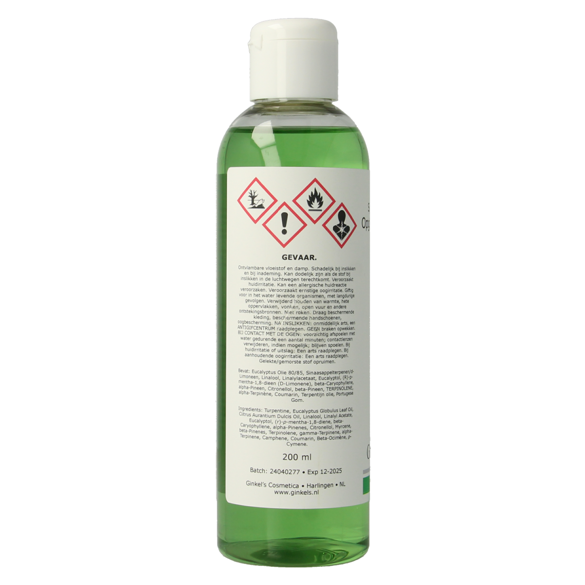 Ginkel's eucalyptus and menthol sauna oil concentrate in a 200ml bottle, used for aromatic sauna and spa treatments.