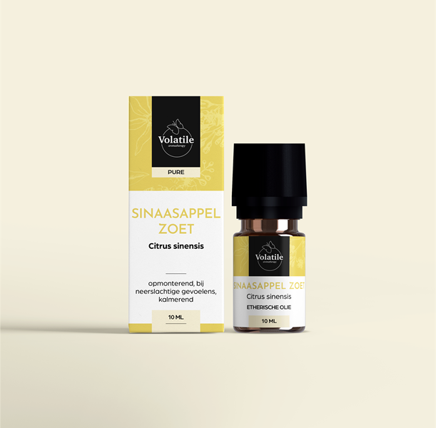 Volatile Sinaasappel zoet essential oil bottle, 10ml, with bright orange label and glass dropper for aromatherapy use