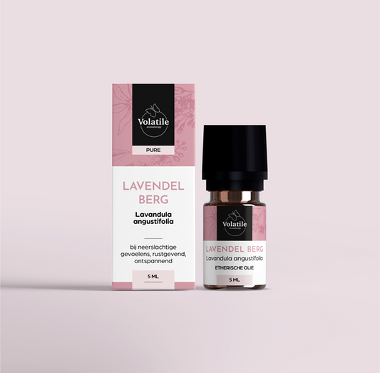 Volatile Lavendel berg essential oil in 5ml bottle, natural lavender fragrance, for aromatherapy and relaxation.