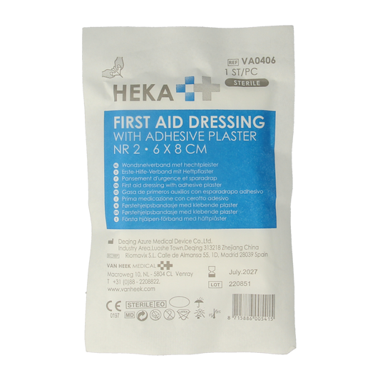 Heka Snelverband nr. 2 with hechtpleister, 6x8 cm, for quick wound dressing, shown in packaging with bandage and adhesive strip.