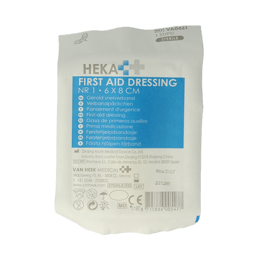 Sterile Heka Snelverband nr. 1, 6 x 8 cm, displayed on a clean surface, ready for first aid use.