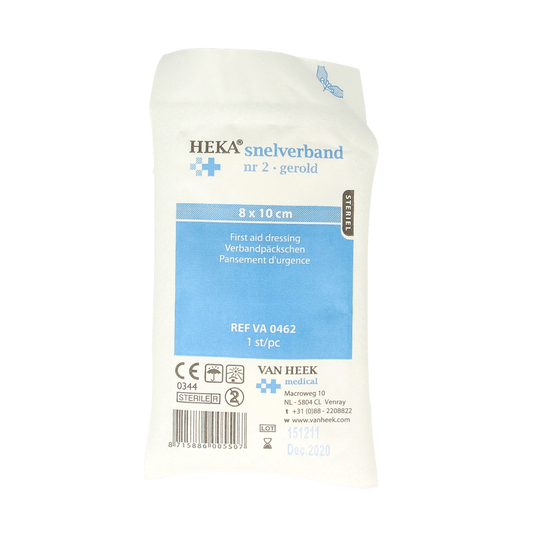 Heka snelverband nr. 2 8x10cm for quick wound dressing, shown in packaging with first aid supplies on a white background.