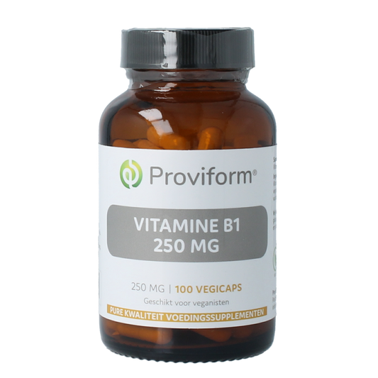 Proviform Vitamine B1 thiamine 250mg vegetarian capsules, close-up of the supplement bottle and capsules on a white background.