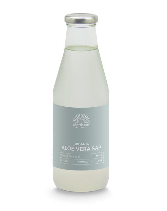 Glass bottle of Mattisson Aloe Vera Juice Pure Sap Bio, 750ml, with fresh aloe vera leaves visible inside the clear bottle.