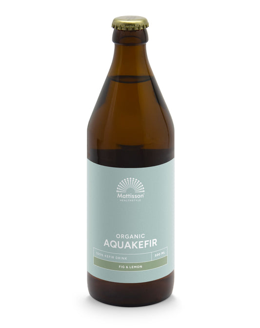 Mattisson Aquakefir fig and lemon waterkefir in 500ml bottle, showing the beverage with fresh figs and lemon slices.