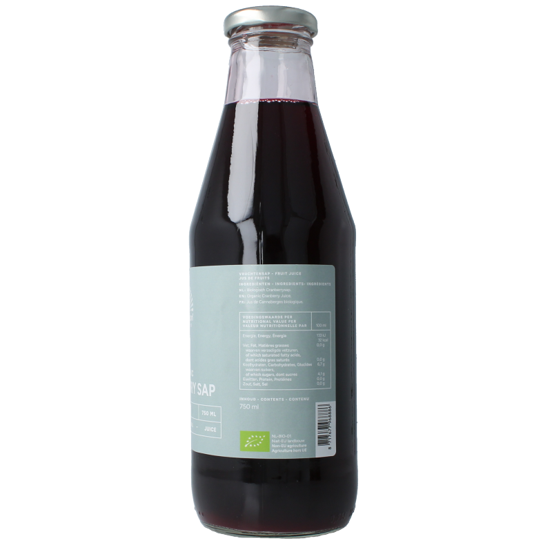 Mattisson cranberry juice in a 750ml bottle, natural bio cranberrysap with fresh cranberries visible in the image.