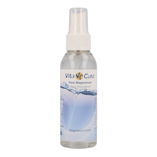 Vitacura Magnesium Oil bottle for body care, 100ml, with a clear label and cap, designed for skin absorption and relaxation.