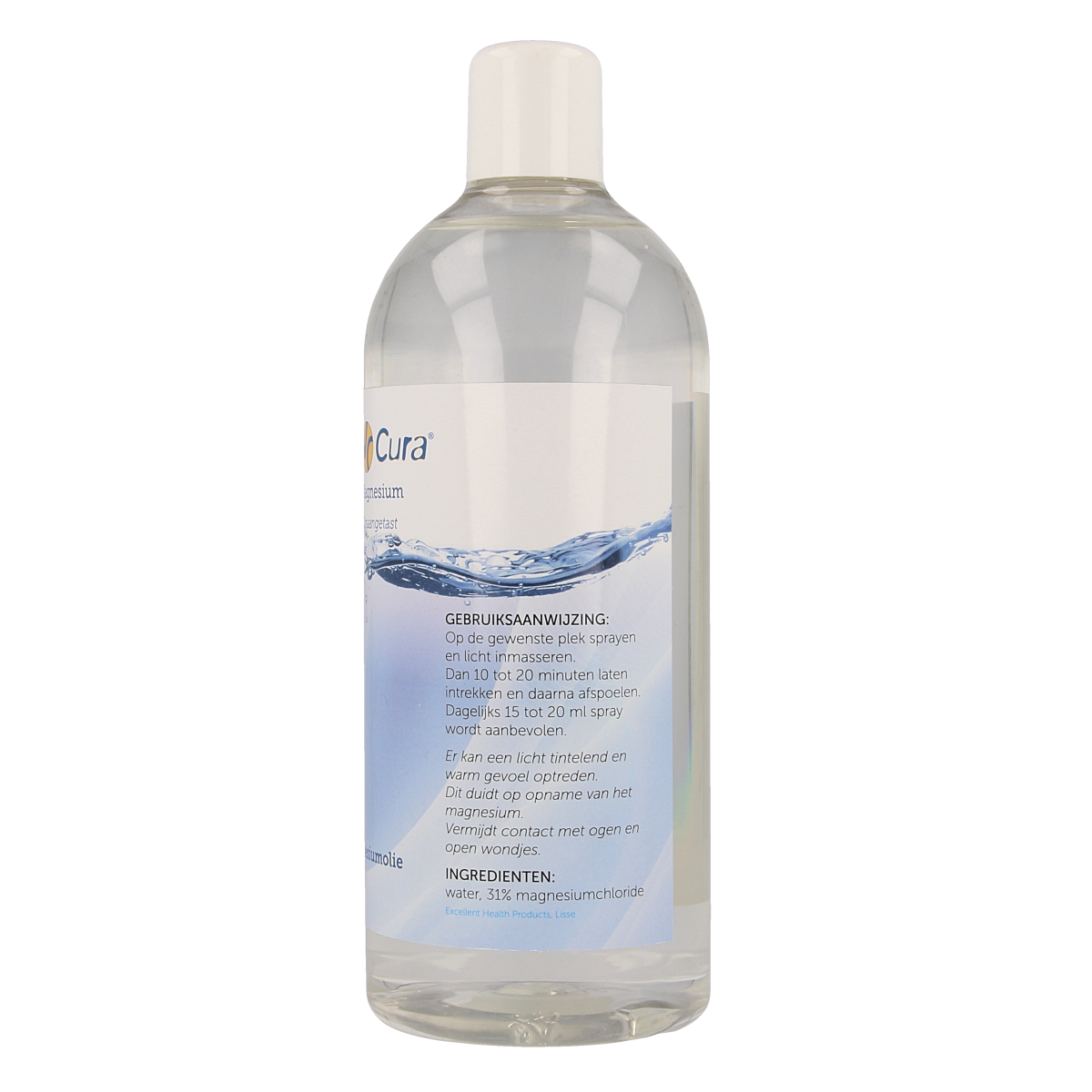 Bottle of Vitacura Magnesium olie 500ml for body care, showing the label on the magnesium oil bottle.