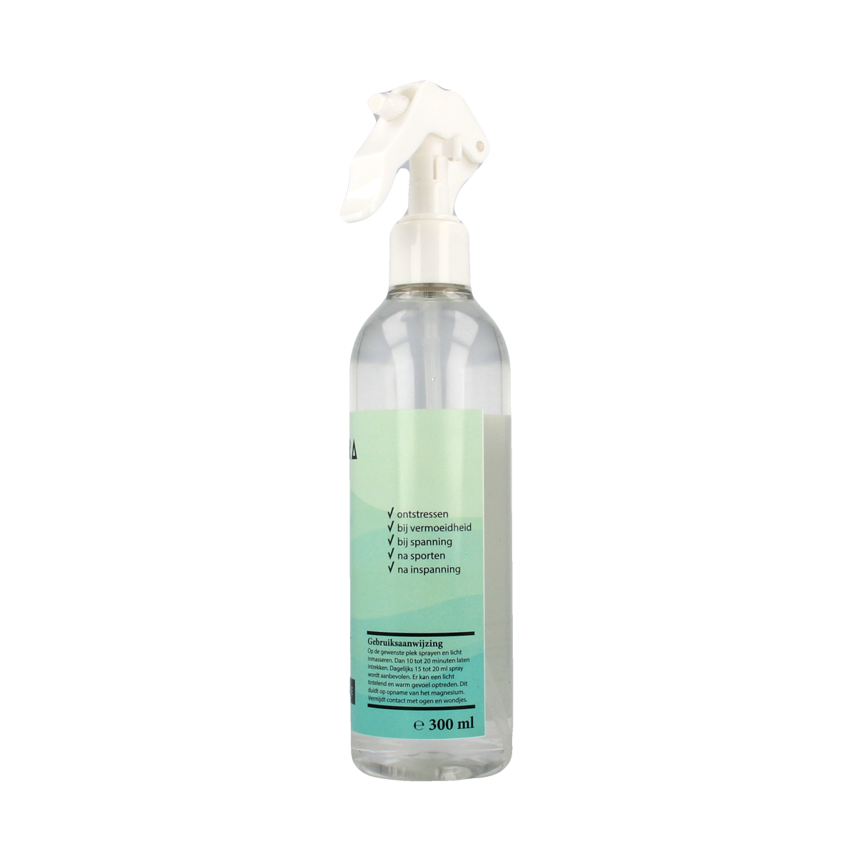 Vitacura Magnesium olie bottle for body care, 300ml, with label visible, in a natural setting.