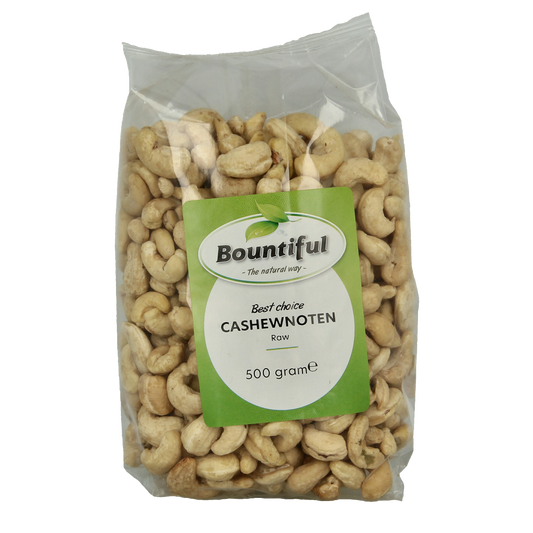 Bountiful Cashewnoten 500g snack bag, showing a close-up of roasted cashew nuts in a transparent package.