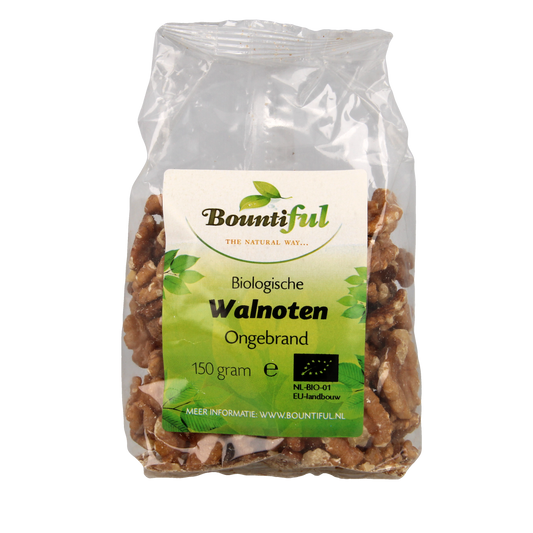 Bountiful Bountiful Walnoten bio 150g chips and zoutjes, organic walnuts in a clear package showing the product inside.
