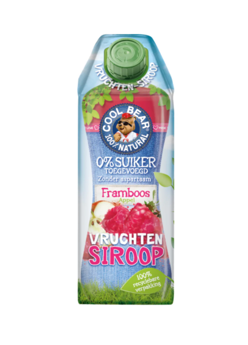 Cool Bear framboos appel siroop bottle in clear 750ml container, showing raspberry and apple flavor label on the drink.