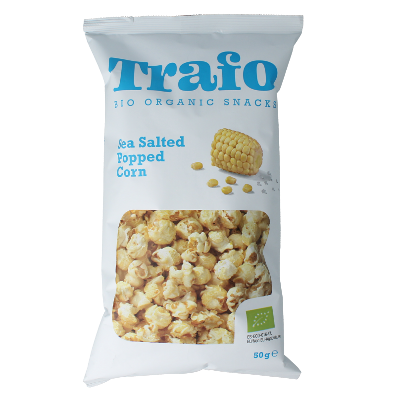 Trafo Popcorn zout bio 50g, organic salted popcorn snack in a clear bag, featuring crunchy popcorn with sea salt.