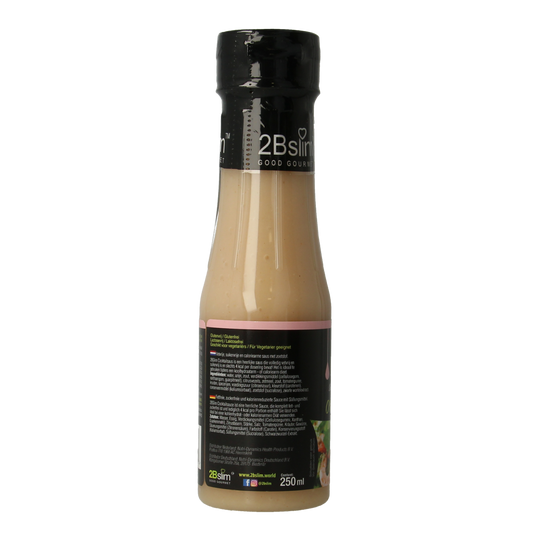 2bslim cocktailsaus 250ml bottle, a flavorful sauce in a clear plastic container with a red cap, perfect for cocktails and snacks.