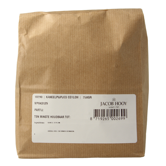 Jacob Hooy Ceylon cinnamon sticks in a 250g packet, herbal spice used for cooking and baking.