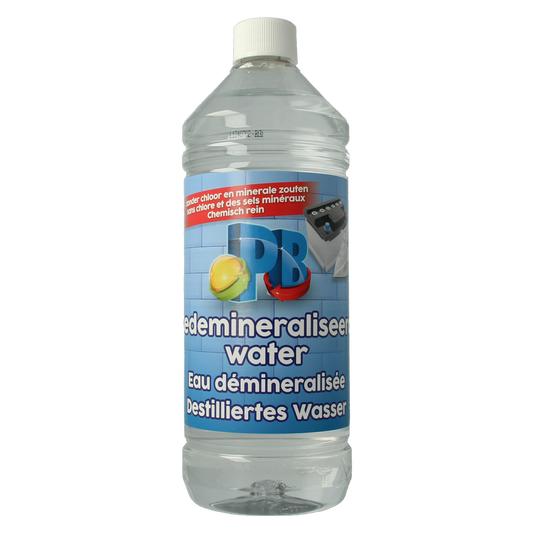 PB Gedemineraliseerd water 1000ml for cleaning, clear liquid in a container, used for maintenance and household cleaning products.