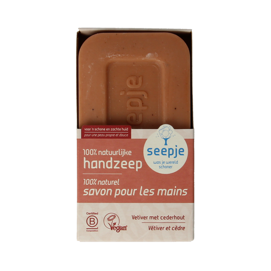 Seepje vetiver cedarwood hand and body soap bar, 120g, with natural ingredients and fragrant earthy scent.