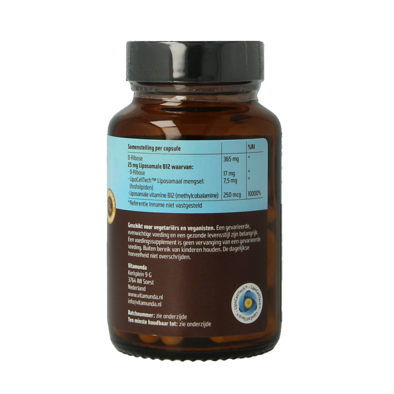 Vitamunda Liposomale Vitamin B12 capsules, 60-count bottle, showing the supplement packaging and capsules inside the bottle.