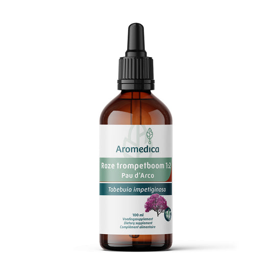 Aromedica Roze Trompetboom Pau 'd Arco herbal preparation bottle, 100ml, from Aromedica, with label and product details visible.