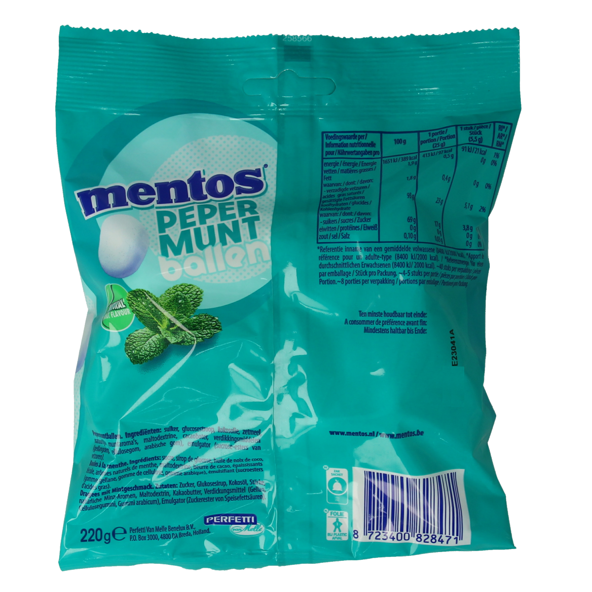 Mentos Pepermuntballen snoepgoed in 220g bag, showing round peppermint candies with Mentos branding in the image.