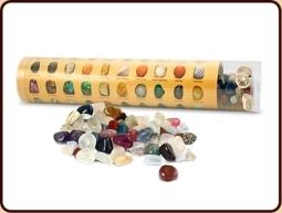Ruben Robijn cadeauset with stone jewelry, featuring various polished stones in a gift box, perfect for gifting or personal collection.
