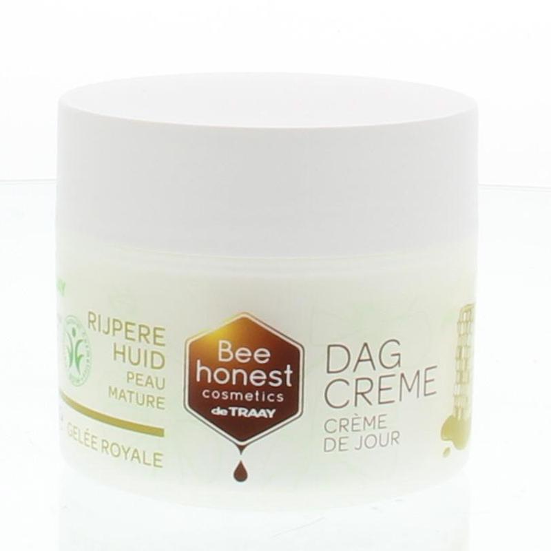 Traay Bee Honest Gelee Royale facial cream in 50ml jar, nourishing skincare product for healthy skin.