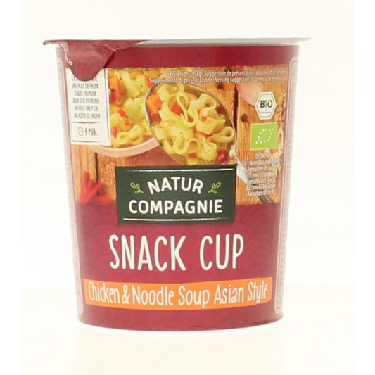 Natur Compagnie Cupnoodles kip bio soep in 55g cup, featuring organic chicken flavor and clear broth, ready to enjoy.