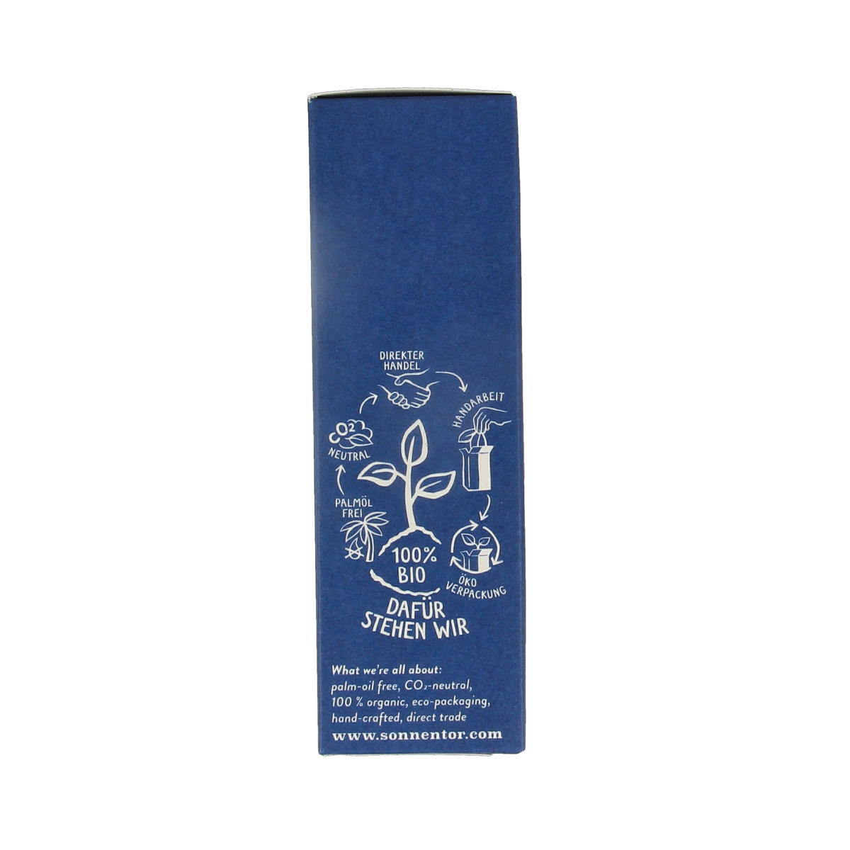 Sonnentor bio chili spice in a 40g package, part of herbal, salt, and meal mixes collection, with red chili peppers visible inside.
