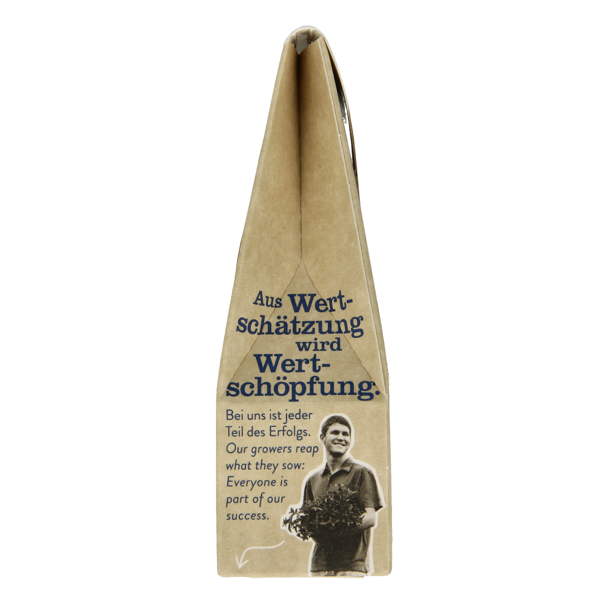 Organic Sonnentor nutmeg in 25g package, a spice for cooking and baking, shown in a clear image with vibrant packaging.