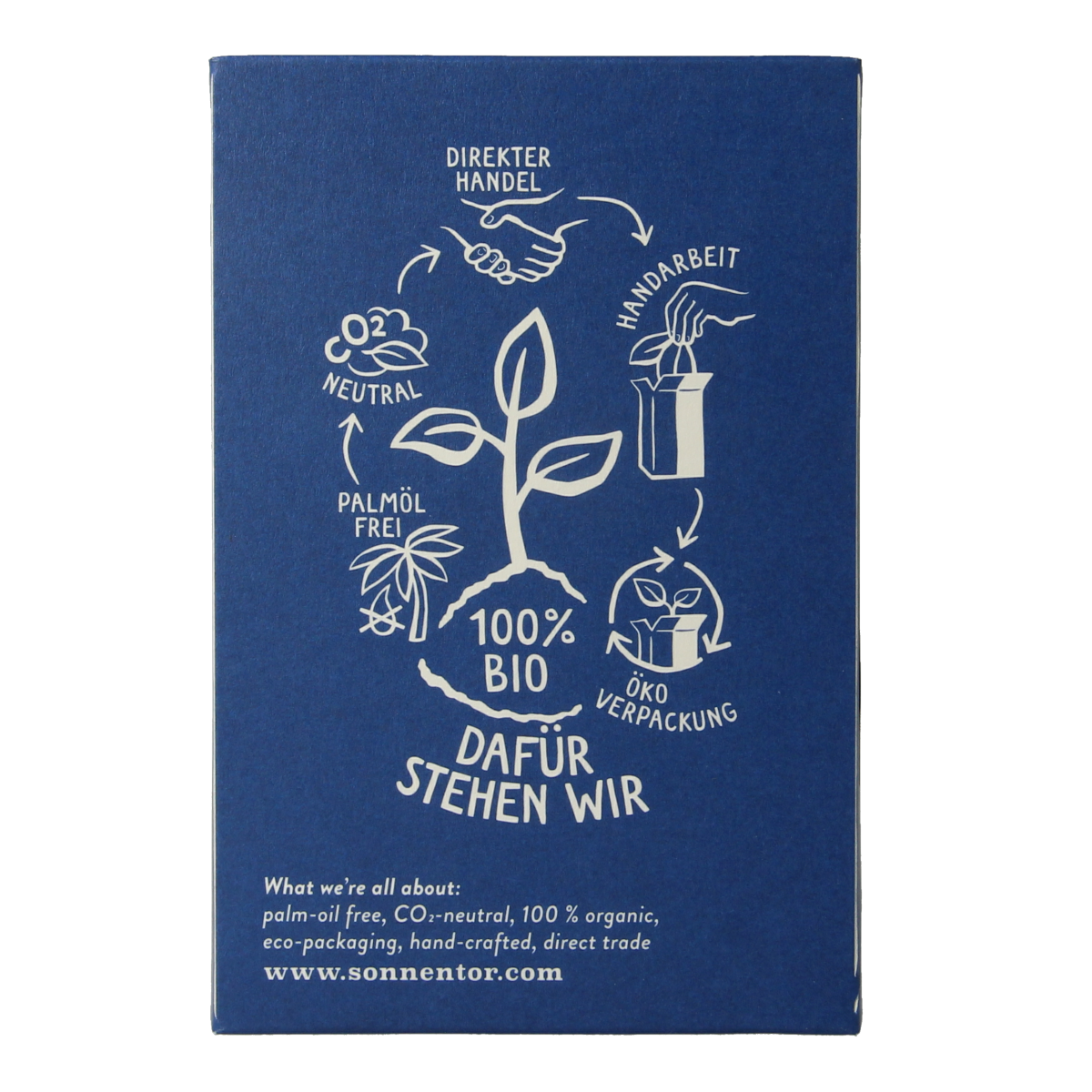 Sonnentor Assam English zwarte thee bio, 18 bio tea bags in a box, featuring dark black tea leaves for brewing.